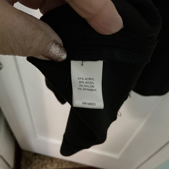 Classic Black A-Line Skirt – Effortless & Versatile, Size 18 - Picture 5 of 5